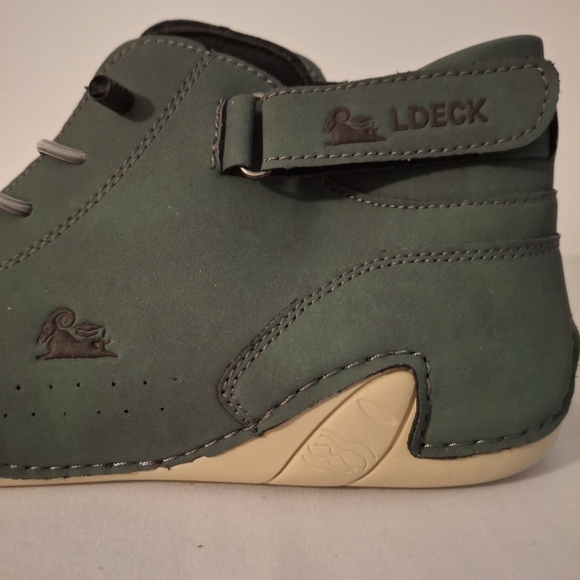 LDECK Men's Green and Cream Athletic Shoes, Gray Bungi Laces And Rubber Soles - Picture 4 of 6